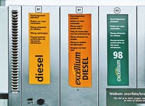 Benzinebestendige stickers